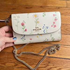 NWOT Coach Gemma Clutch Crossbody with Wildflower print